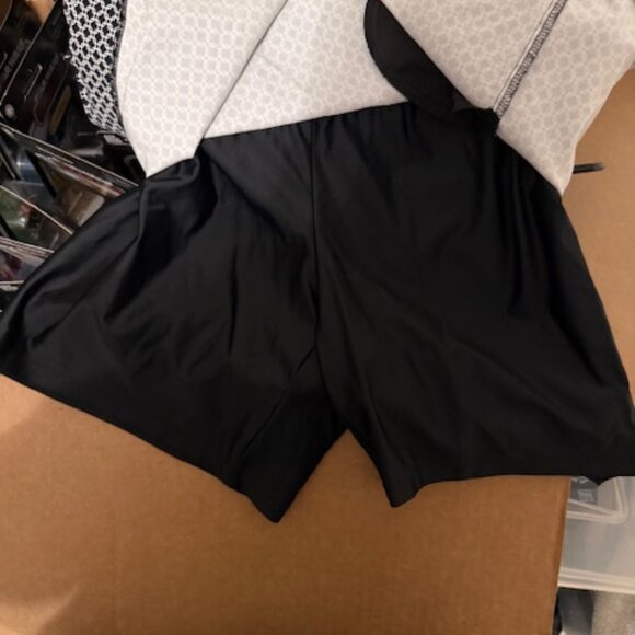 S.C. & CO. Skort Size XL - Picture 5 of 6